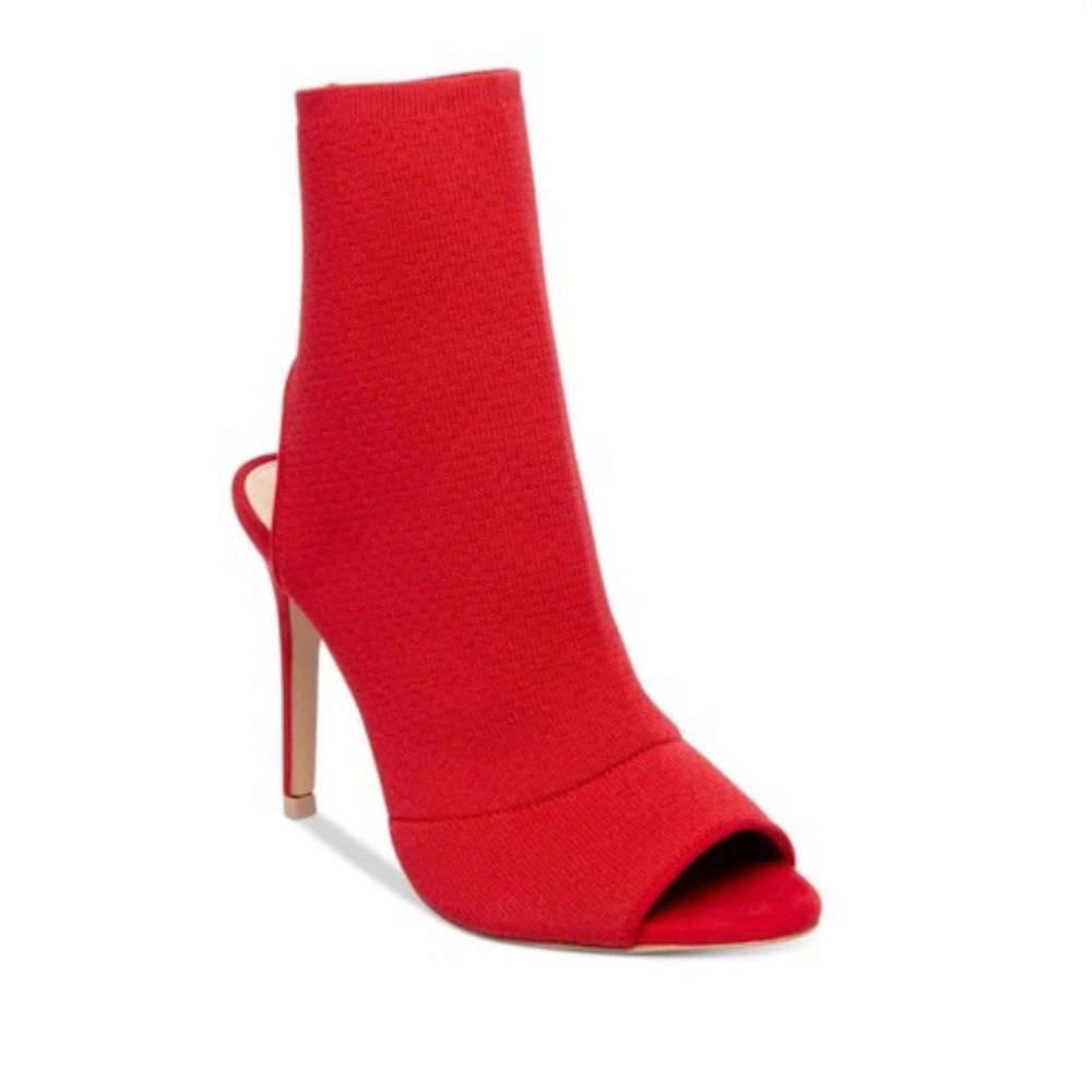 Steve Madden Red Slay Knit Booties Size 8.5